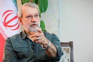 لاریجانی: إیران مستعدة لحرب طویلة الأمد، عکس جاهزیة الولایات المتحدة