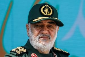  نهج مقاومة الحرس الثوری هو السبیل الوحید لإنقاذ المسلمین من هیمنة الأعداء