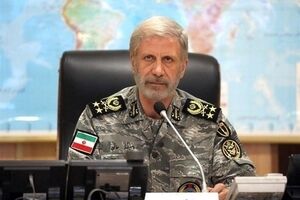 
اللواء حاتمی: الجیش جاهز لمواجهة أی تهدید بعزم راسخ وأید على الزناد