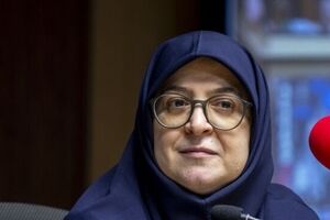متحدثة الحکومة: تجری محادثات دبلوماسیة لإعادة فتح سفارتی إیران وسوریا

