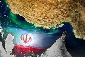 التلغراف: مضیق هرمز سلاح أکثر قوة من القنبلة النوویة، وهو بید ایران
