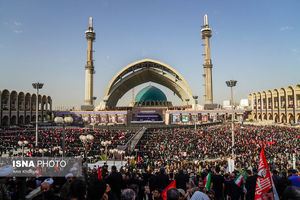 إقامة مراسم وداع القائد الشهید فی مصلی طهران